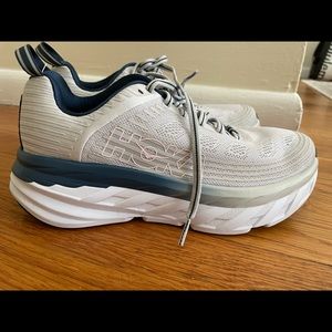 Hoka OneOne Bondi